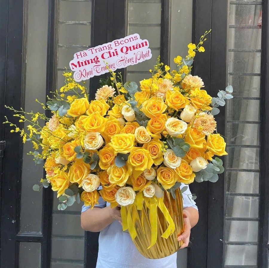 Chậu Hoa Khai Trương Hoa Hồng Vàng Rực Rỡ Sang Trọng