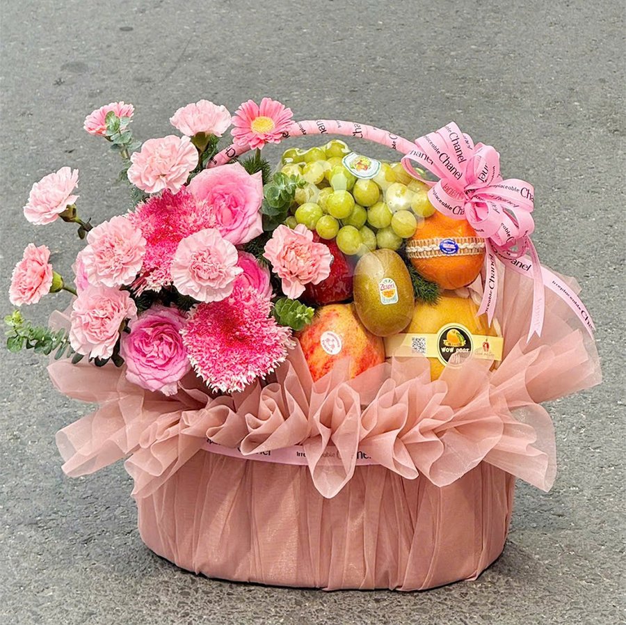 Giỏ Quà Tặng Trái Cây Nhập Khẩu Mix Hoa Cẩm Chướng Hồng